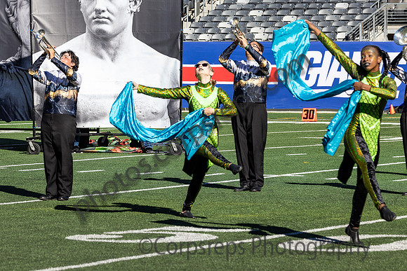 Lindenhurst_241102_MetLife Stadium-JB00028