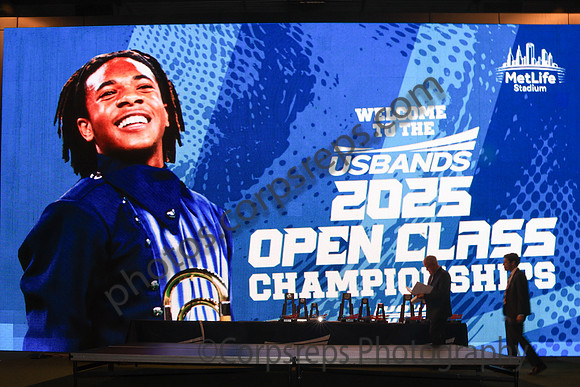 Awards_251108_MetLife-jb00001