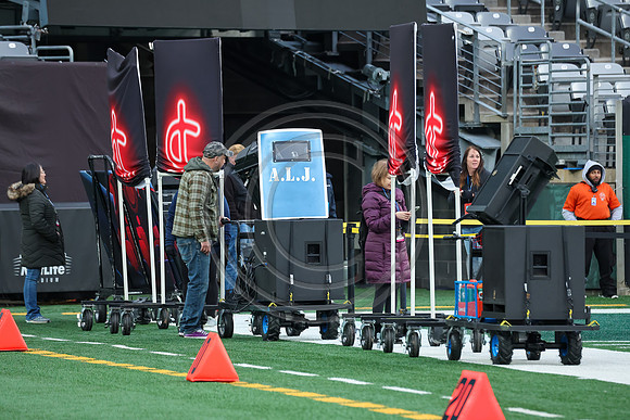 Arthur_L_Johnson_231104_MetLife_Stadium-JB00001