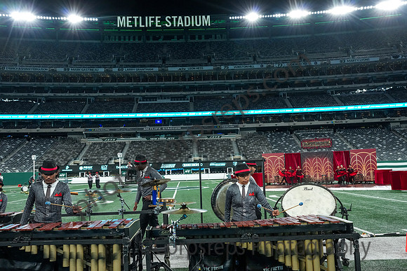 Elizabeth_251108_MetLife-cm03324