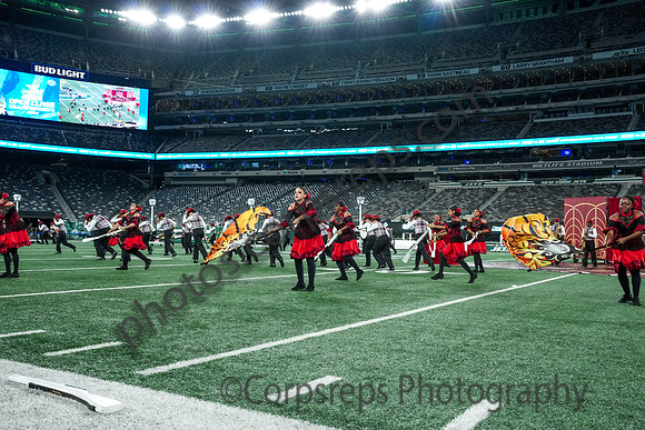 Elizabeth_251108_MetLife-cm03353