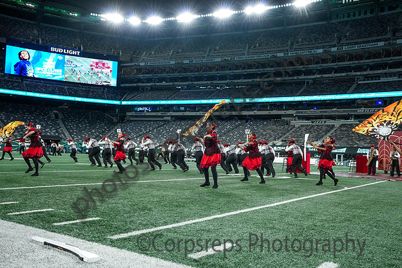 Elizabeth_251108_MetLife-cm03352