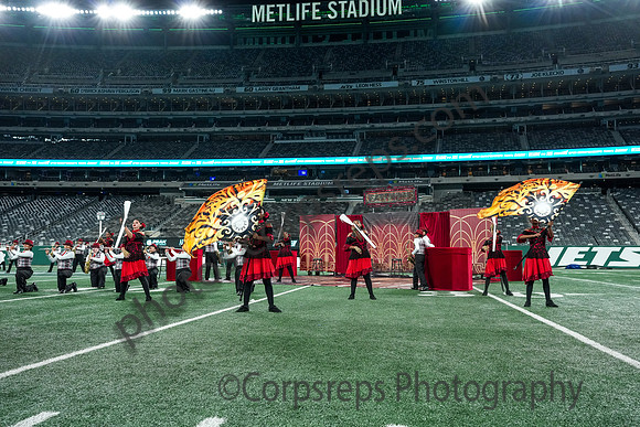 Elizabeth_251108_MetLife-cm03350