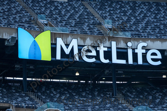 _251108_MetLife-cm00382