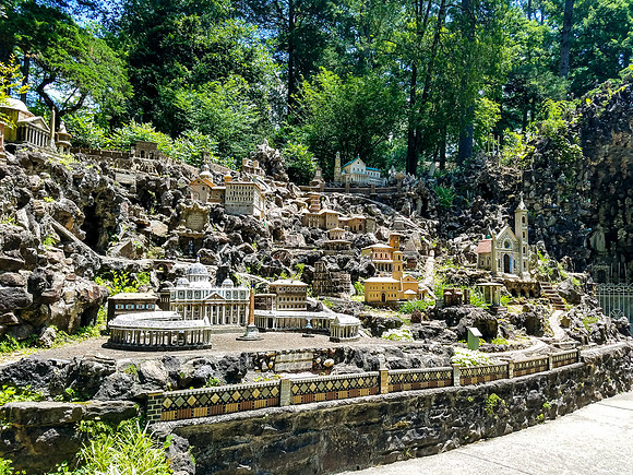 Ave Maria Grotto-122439