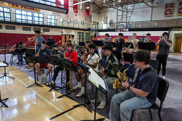Penncrest Lab Band-032