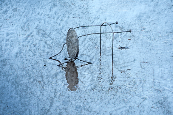 015-Chair Reflection in Snow