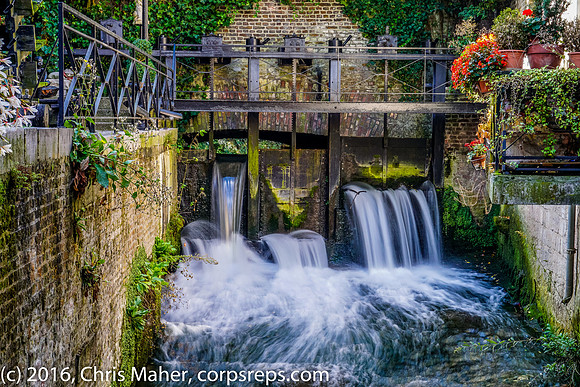 009-Maastricht Waterfalls