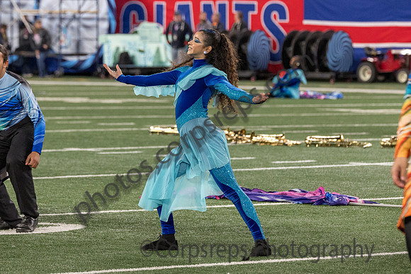 Elizabeth_241102_MetLife Stadium-JB00009