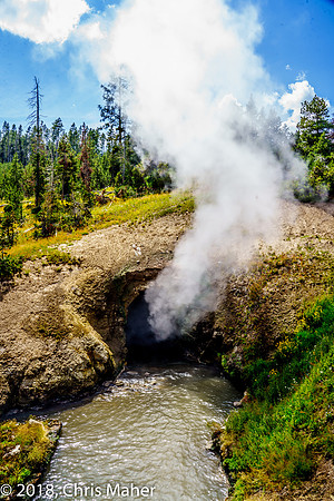044-Dragon's Mouth Springs - Yellowstone