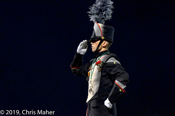 076-Salute