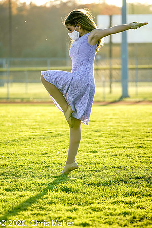 092-Dancing in the Light