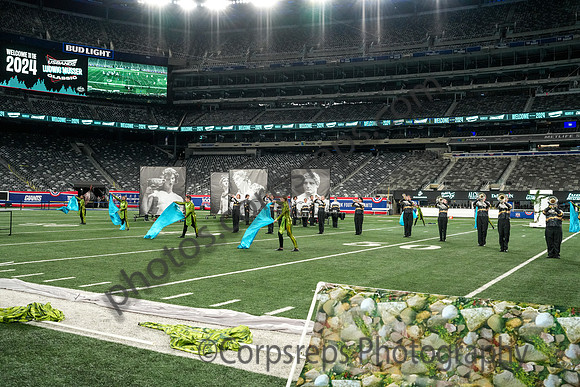 Lindenhurst_241012_MetLife Stadium-01947