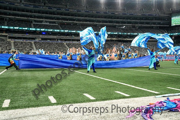 Elizabeth_241012_MetLife Stadium-02607