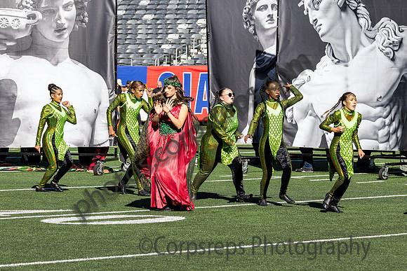 Lindenhurst_241102_MetLife Stadium-JB00010