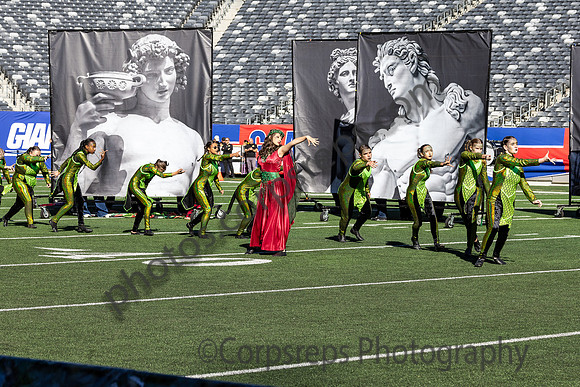 Lindenhurst_241102_MetLife Stadium-JB00009