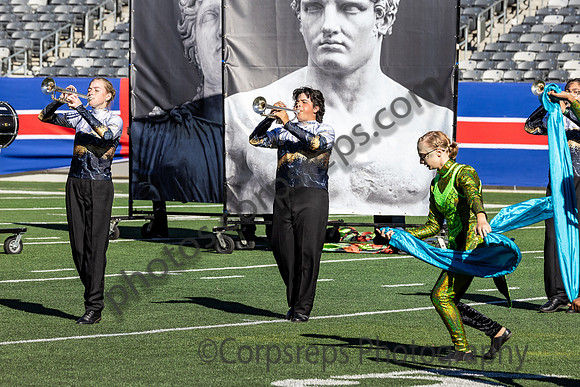 Lindenhurst_241102_MetLife Stadium-JB00030