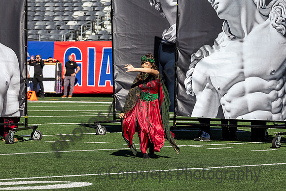 Lindenhurst_241102_MetLife Stadium-JB00018