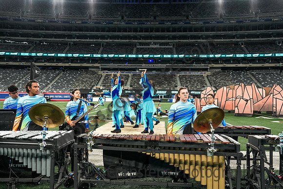 Elizabeth_241012_MetLife Stadium-02552