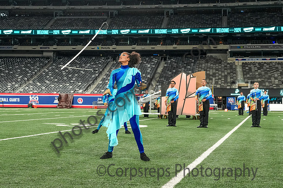 Elizabeth_241012_MetLife Stadium-02601