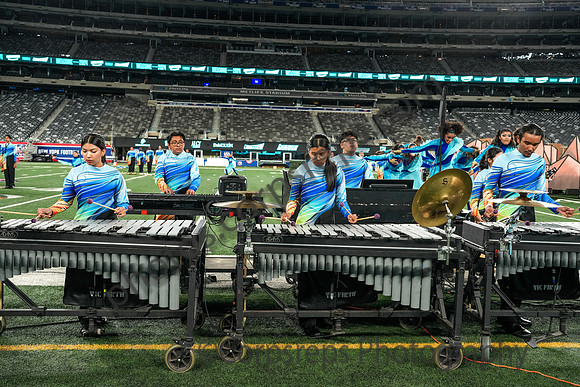Elizabeth_241012_MetLife Stadium-02553